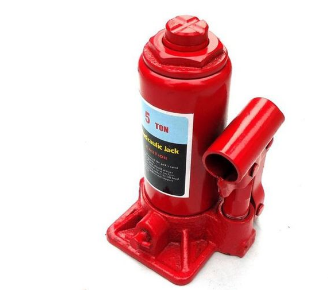 石油钻探公司利用液压千斤顶和升降平台检修离心泵